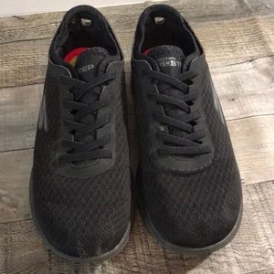 Women’s Skechers size 7 Go Step Lite pre-owned VGUC!